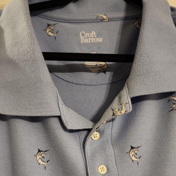 Croft & Barrow Light Blue Polo with Sordfish Pattern - Picture 3 of 6